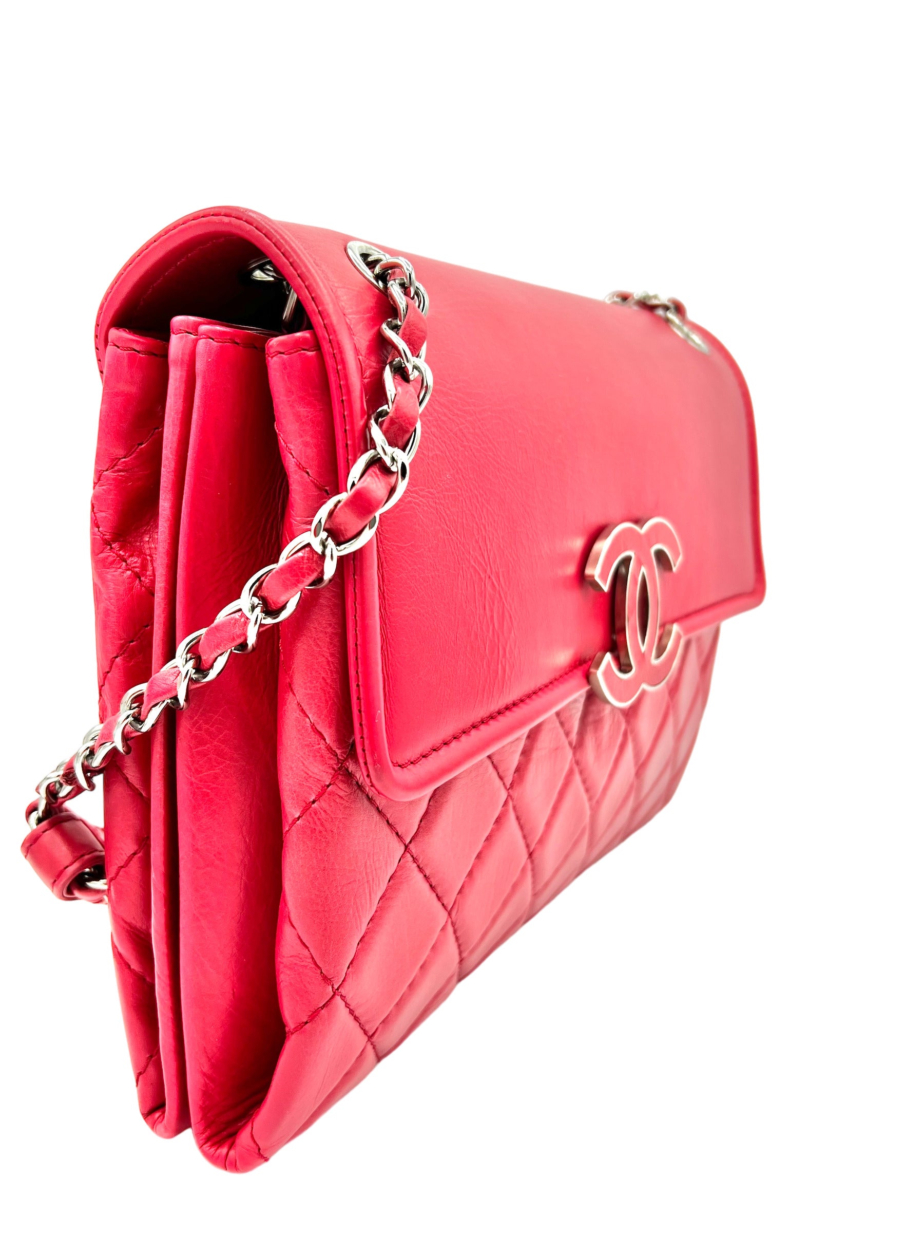 BANDOLERA DE HOMBRO ACOLCHADA CON SOLAPA CUADRADA CHANEL ROSA