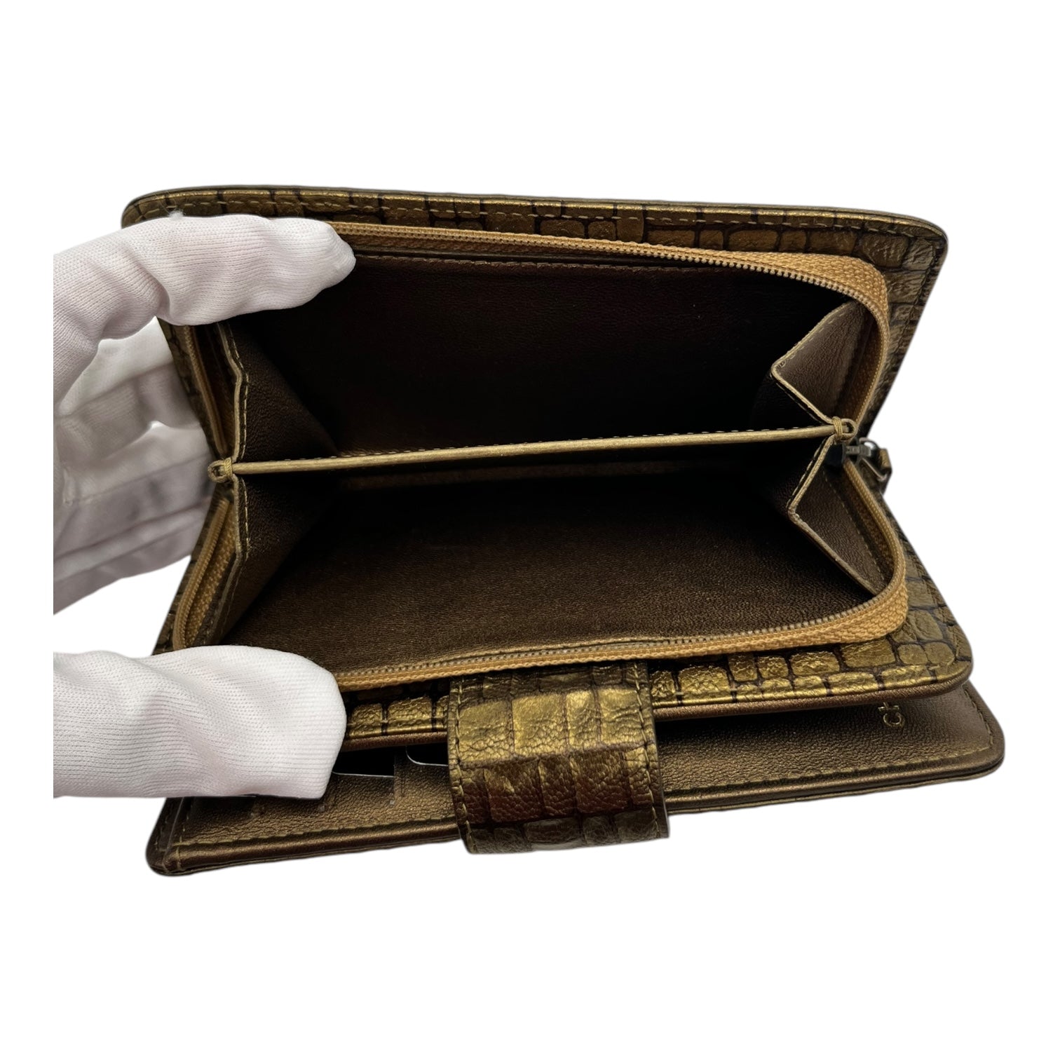 CHANEL METIERS DES ARTS GOLD CROC EMBOSSED WALLET