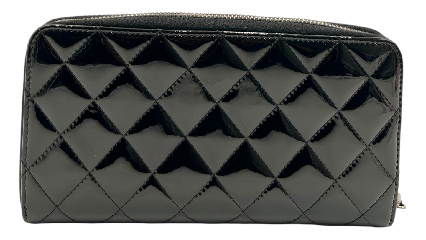 CHANEL INTERLOCKING CC LOGO PATENT LEATHER CONTINENTAL WALLET