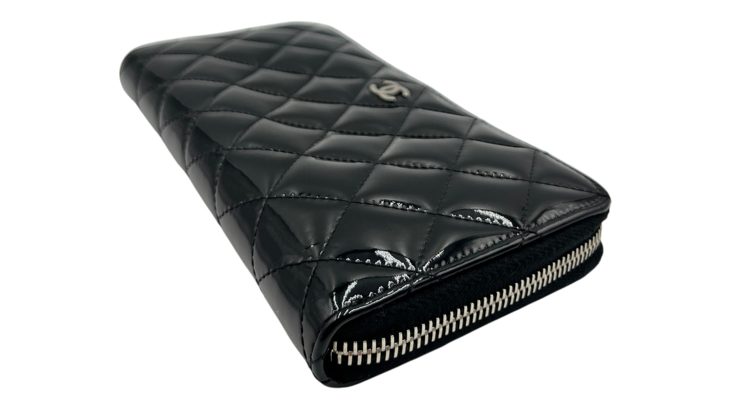 CHANEL INTERLOCKING CC LOGO PATENT LEATHER CONTINENTAL WALLET