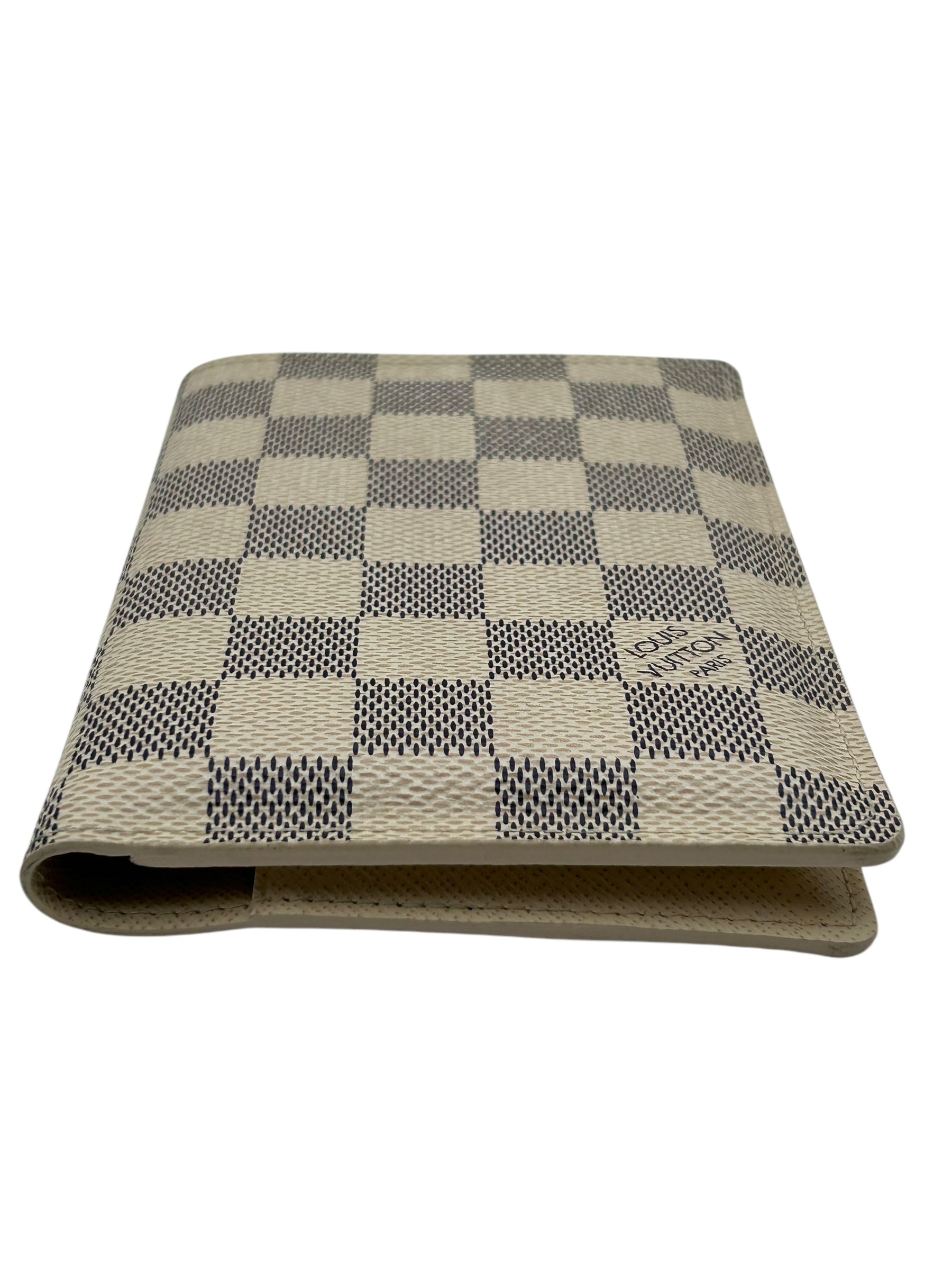 LOUIS VUITTON PASSPORT HOLDER DAMIER AZUR