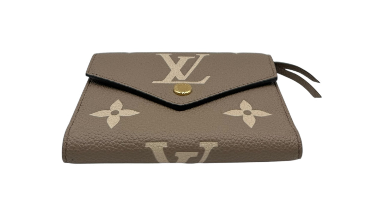 LOUIS VUITTON VICTORINE WALLET TURTLE DOVE