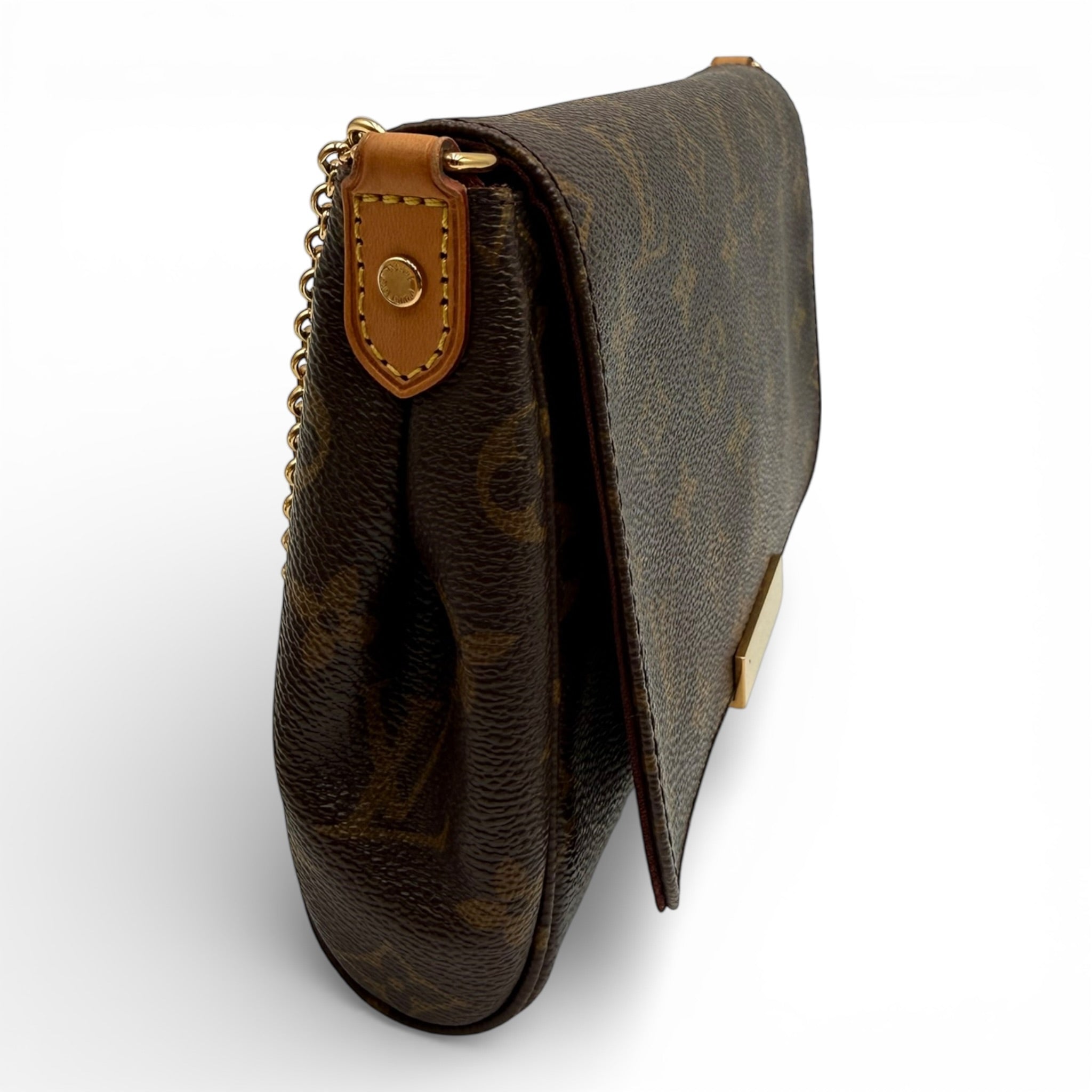 LOUIS VUITTON MONOGRAM FAVORITE MM CROSSBODY BAG