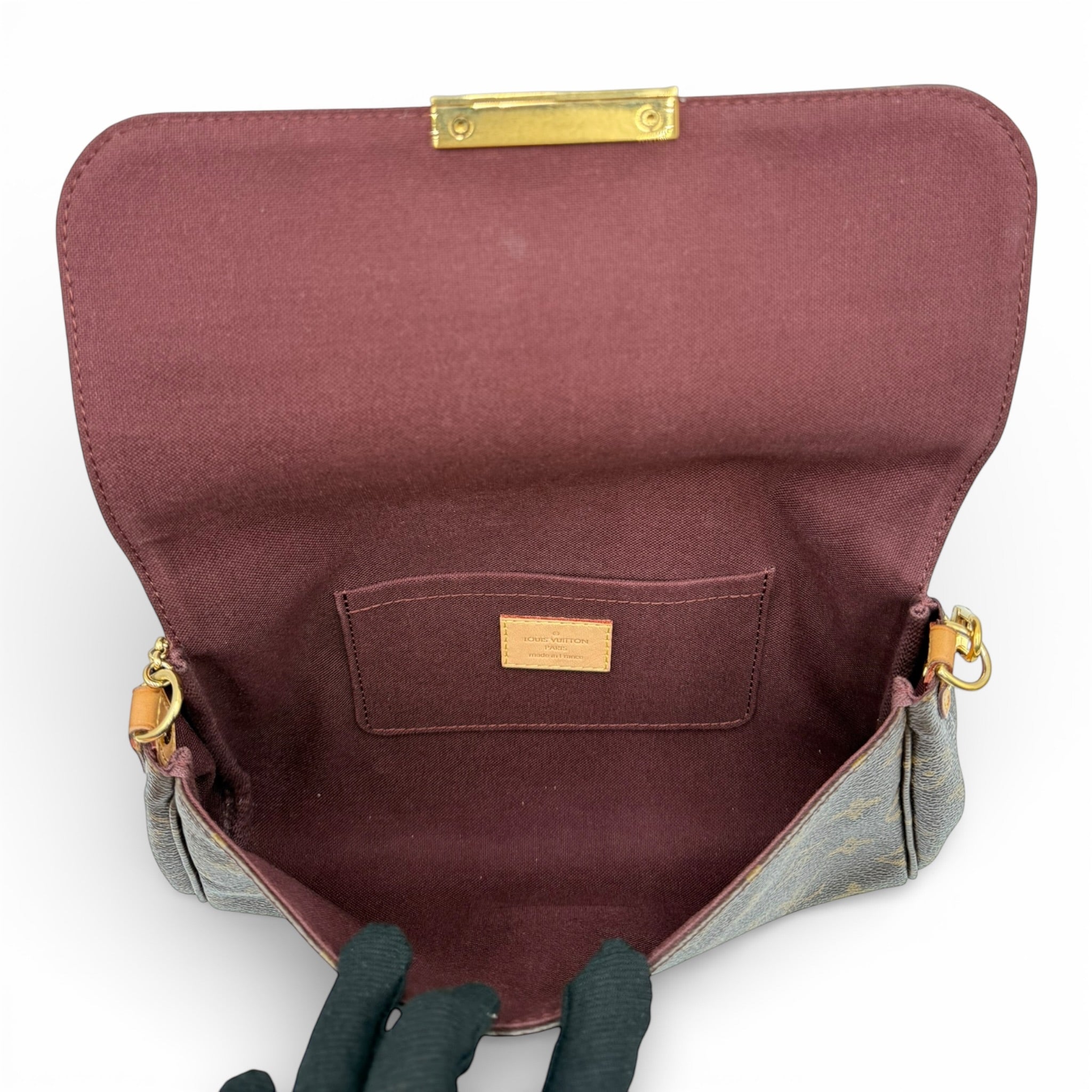 LOUIS VUITTON MONOGRAM FAVORITE MM CROSSBODY BAG