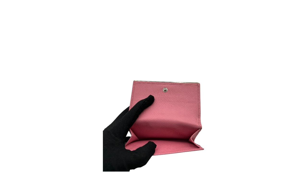 PRADA SAFFIANO LEATHER SHORT WALLET IN LIGHT PINK