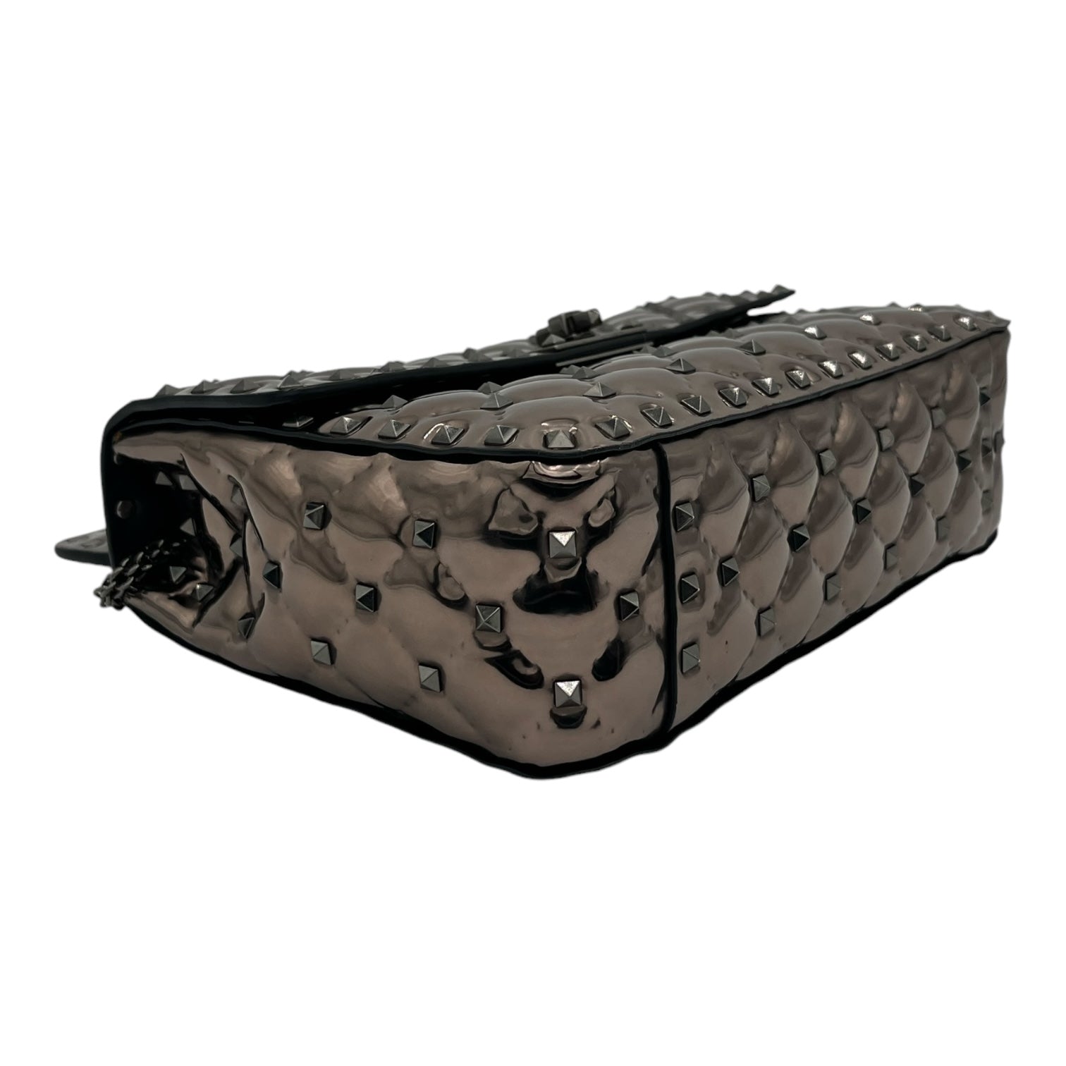 VALENTINO GARAVANI METALLIC PATENT MEDIUM ROCKSTUD SPIKE SHOULDER BAG RUTENIO