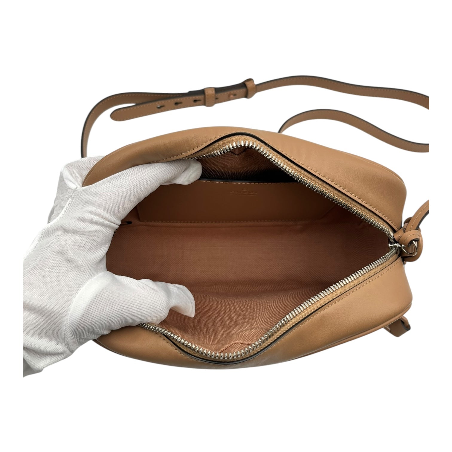 GUCCI GG MARMONT CAMERA MILKTEA CALFSKIN CROSSBODY