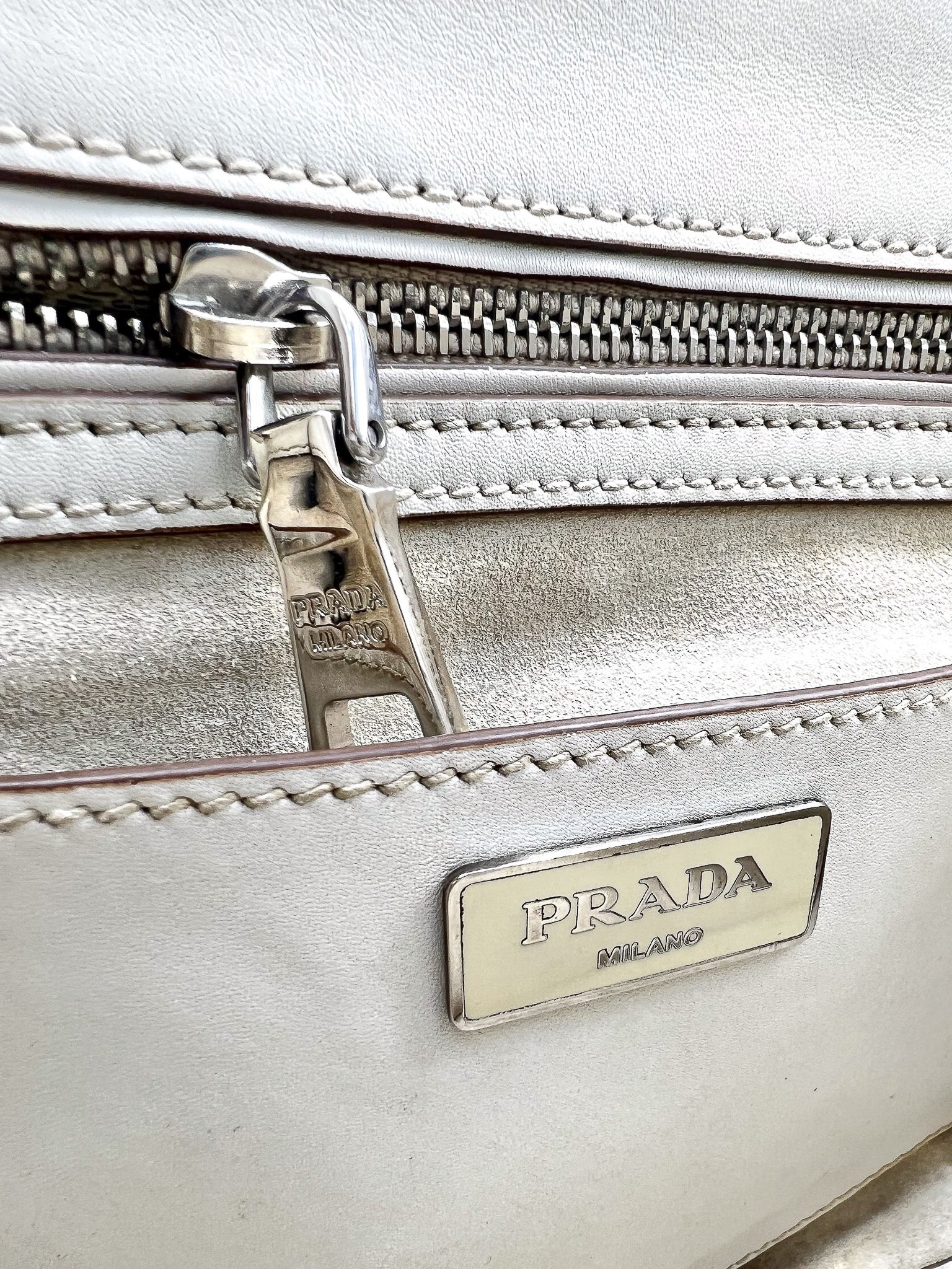 PRADA GALLERIA SAFFIANO LEATHER HANDBAG