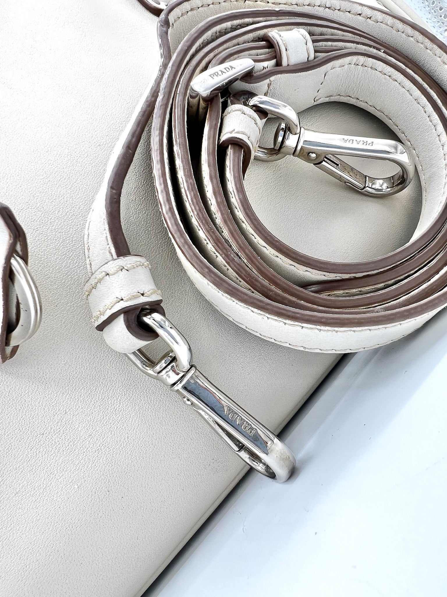 PRADA GALLERIA SAFFIANO LEATHER HANDBAG