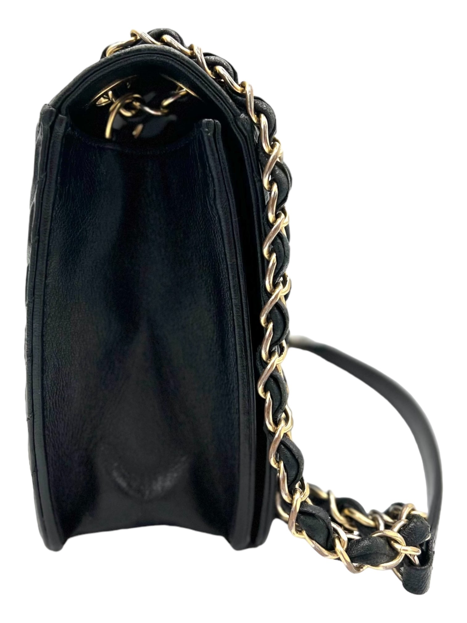 CHANEL CHEVRON COLLAR BLACK BAG
