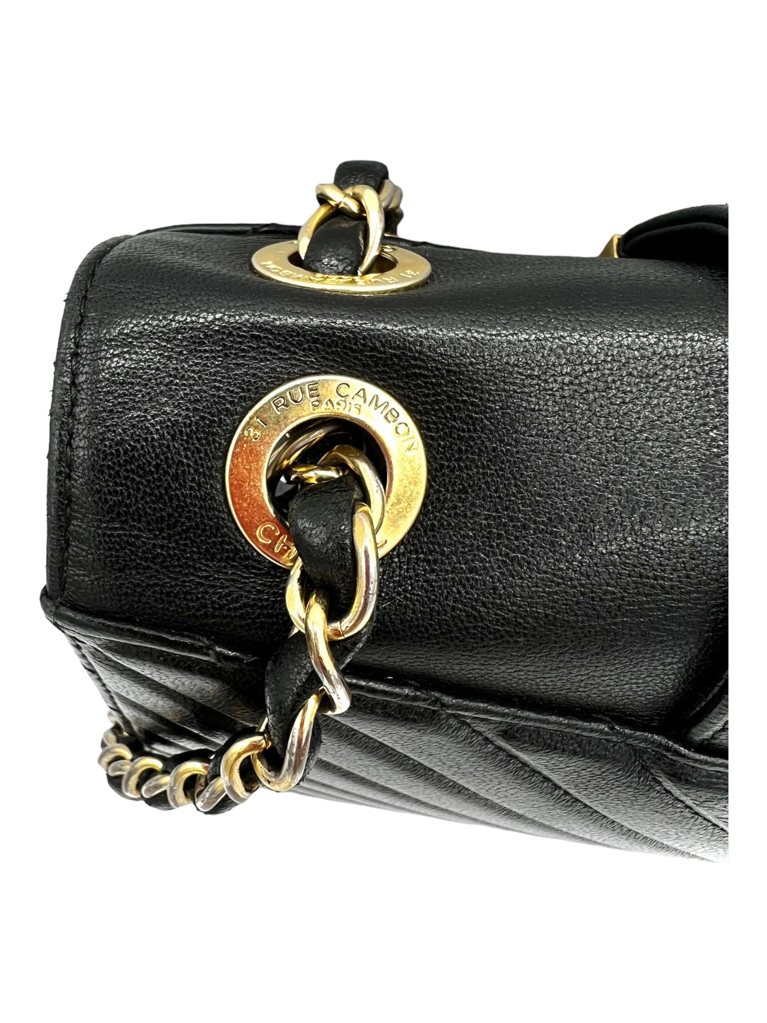 CHANEL CHEVRON COLLAR BLACK BAG