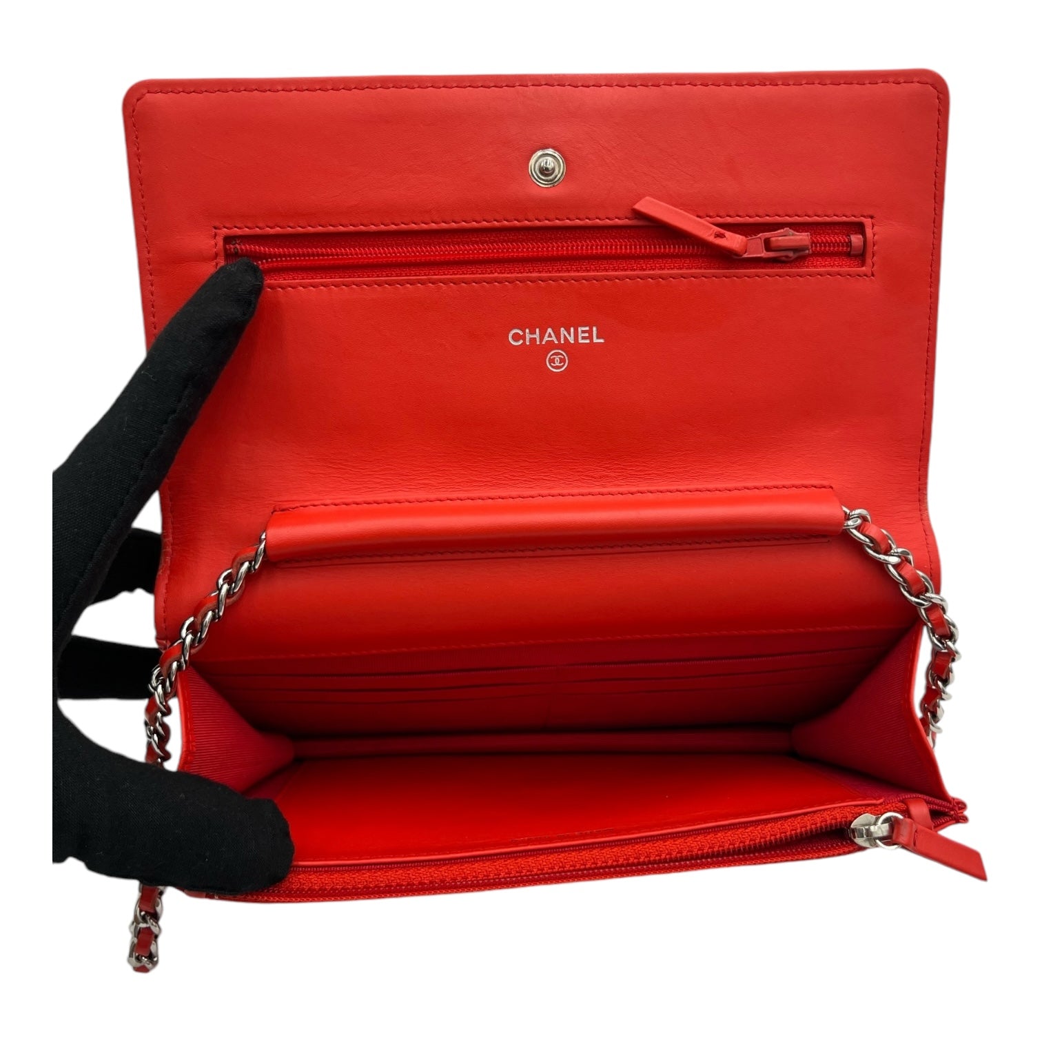 CHANEL ORANGE/RED QUILTED PATENT LEATHER CC WALLET ON CHAIN