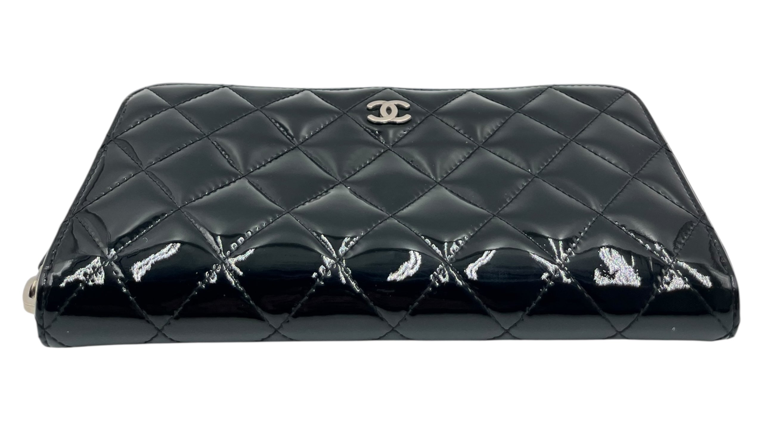 CHANEL INTERLOCKING CC LOGO PATENT LEATHER CONTINENTAL WALLET