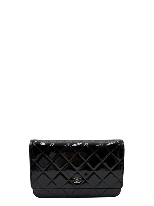 CHANEL BLACK QUILTED PATENT LEATHER CLASSIC WALLET ON CHAIN