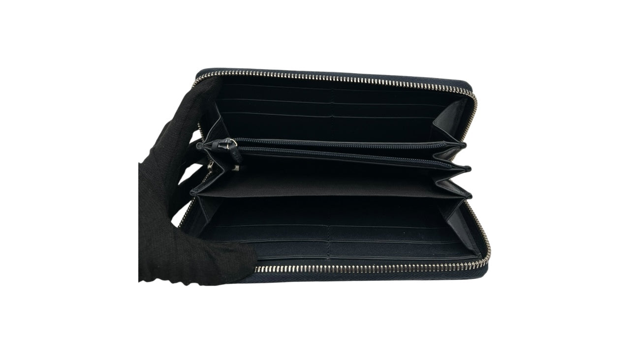 GUCCI GG CANVAS ZIPPY LONG WALLET