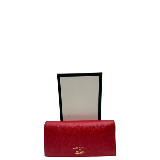 GUCCI PEBBLED LONG CONTINENTAL RED WALLET