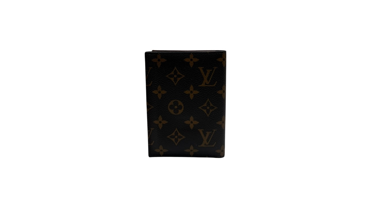 LOUIS VUITTON MONOGRAM CANVAS PASSPORT HOLDER