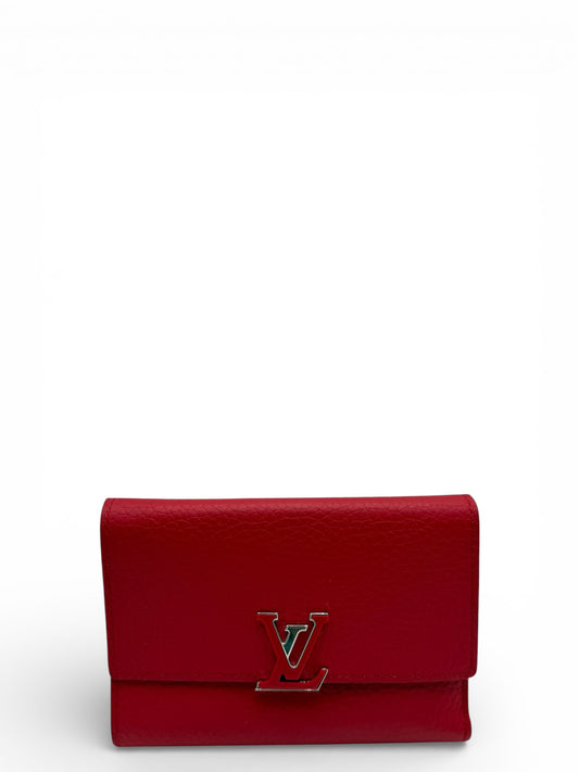 LOUIS VUITTON CAPUCINES RED CALFSKIN SHORT WALLET