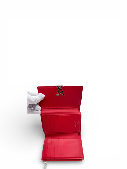 LOUIS VUITTON CAPUCINES RED CALFSKIN SHORT WALLET