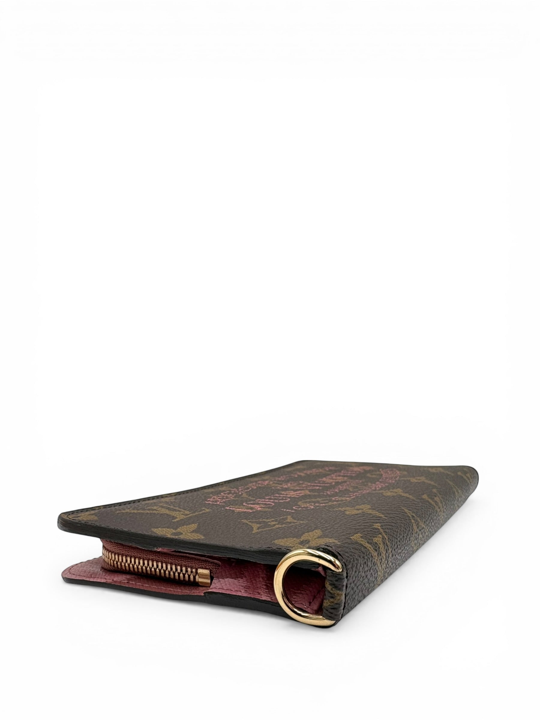 LOUIS VUITTON ZIPPY WALLET – MONOGRAM “ARTICLES DE VOYAGE” ROSE BALLERINE / PINK INTERIOR (LTD ED)