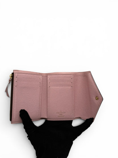LOUIS VUITTON VICTORINE MONOGRAM SHORT WALLET ROSE BALLERINE