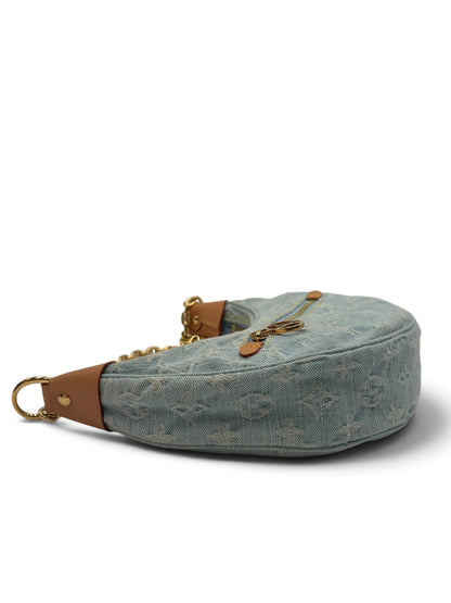 LOUIS VUITTON LOOP DENIM HOBO BAG