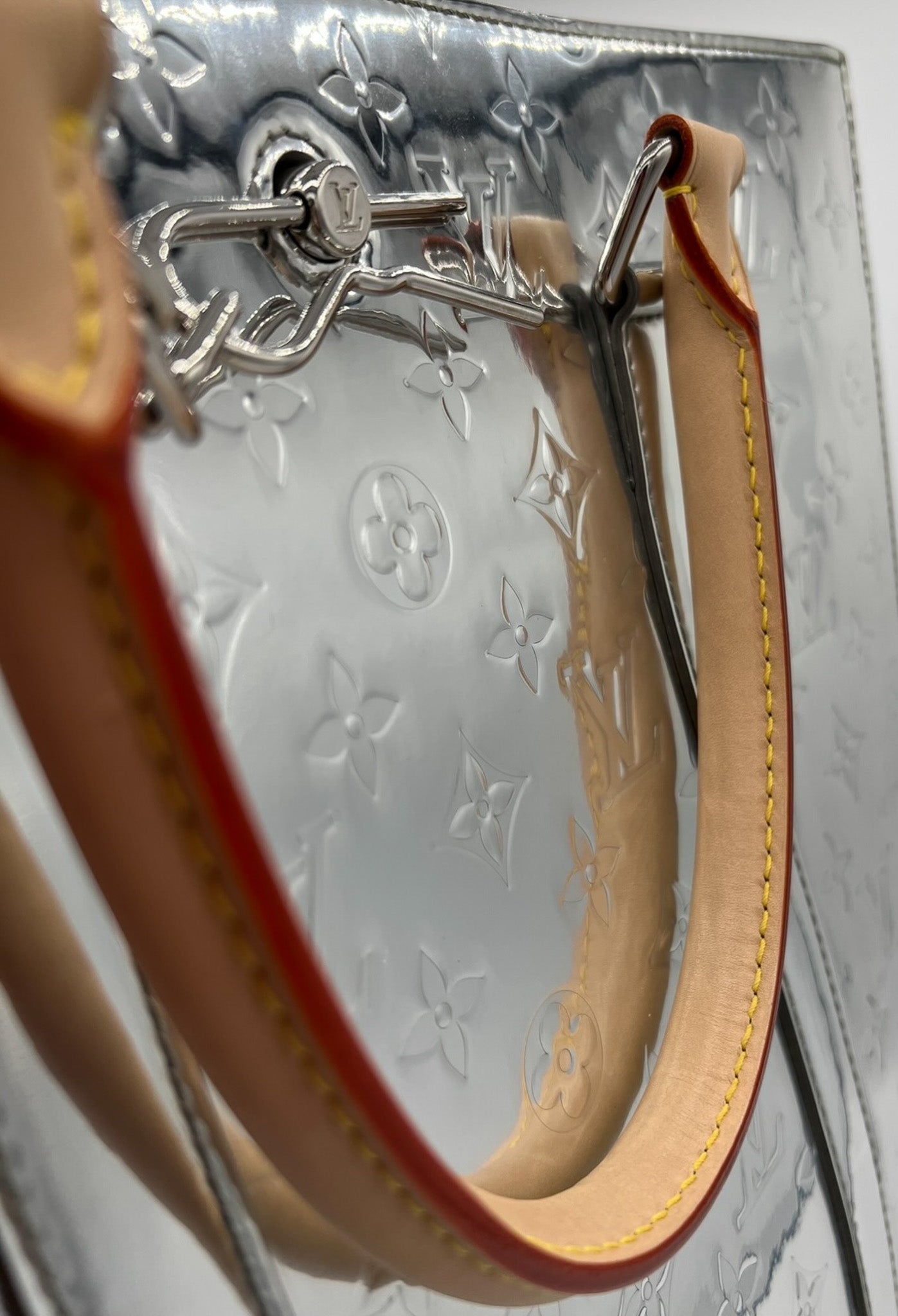 LOUIS VUITTON PLAT BAG MIRROR SILVERY